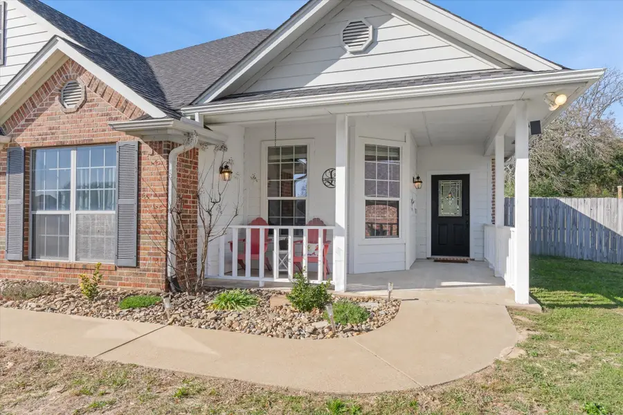 16091 Hickory Hills Drive, Lindale, TX 75771 - Image #2