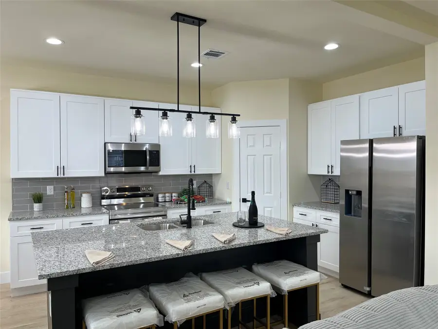 317 E 14th Avenue, Corsicana, TX 75110 - Image #3