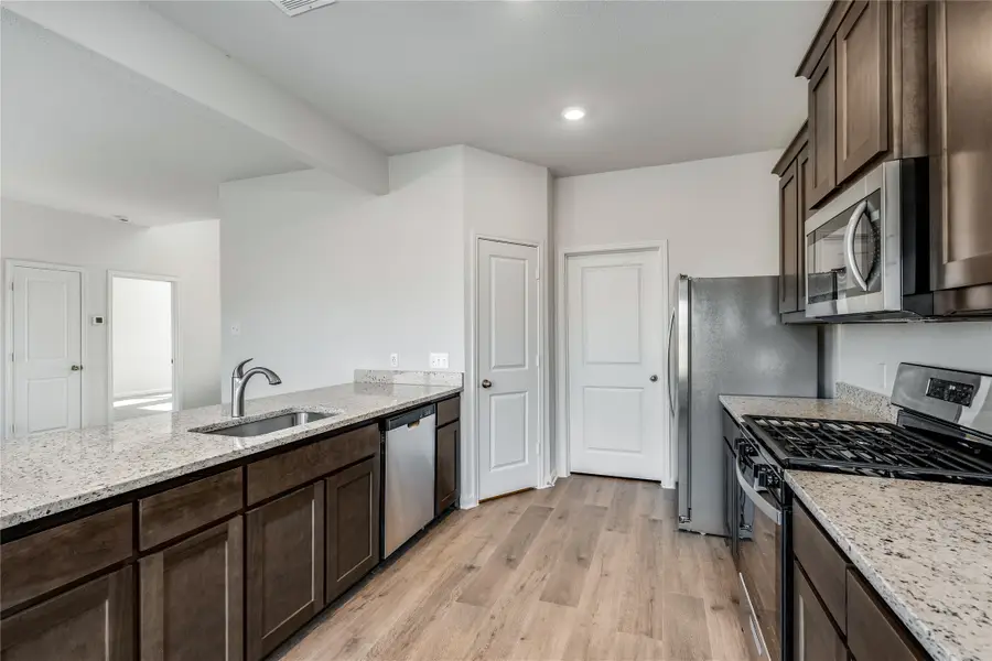 937 Cawthorne Trail, Fort Worth, TX 76108 - Image #2