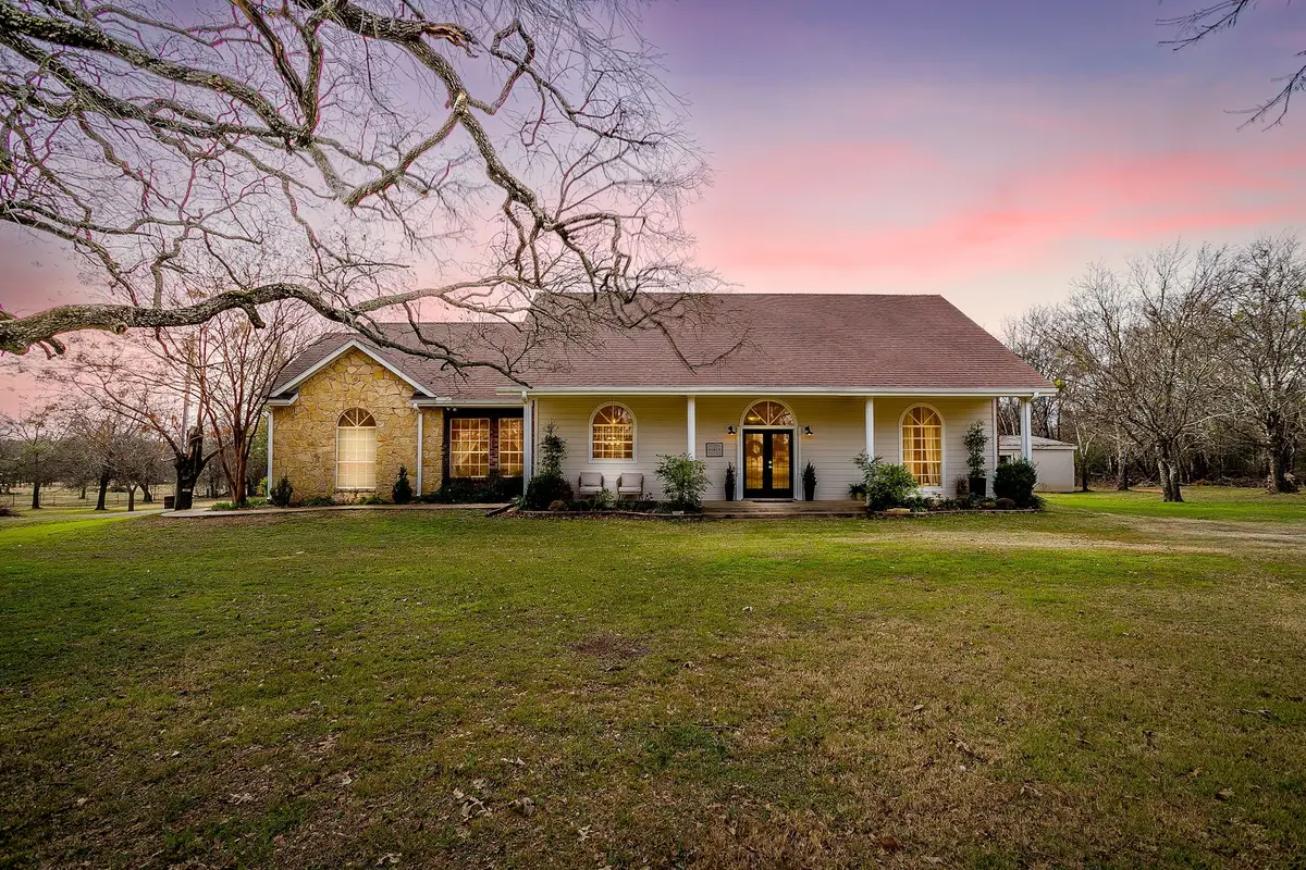 9948 S Highway 171, Grandview, TX 76050 - Image #1