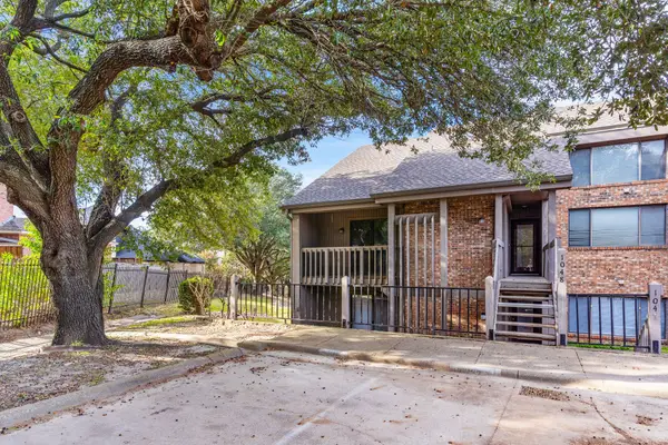 1048 Signal Ridge Place, Rockwall, TX 75032