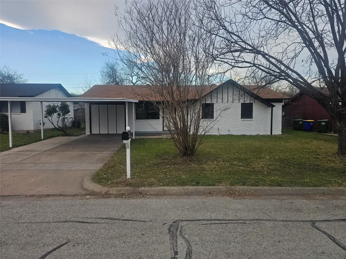 5717 Bowling Drive, Watauga, TX 76148 - Image #1