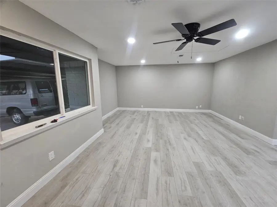 5717 Bowling Drive, Watauga, TX 76148 - Image #3