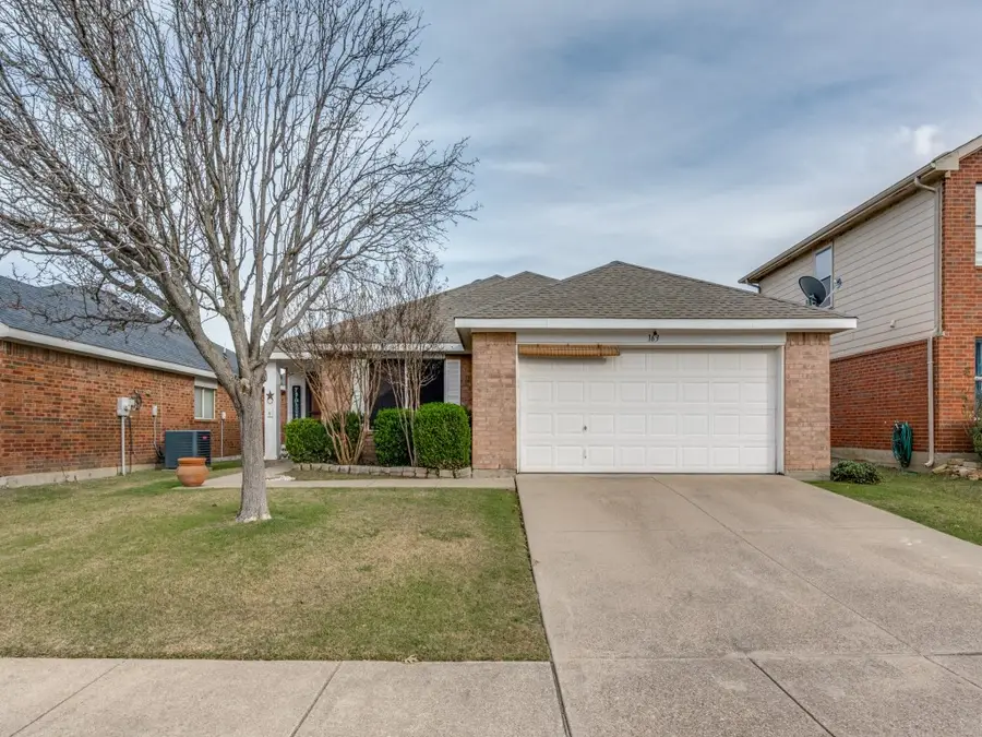 163 Jefferson Drive, Venus, TX 76084 - Image #2