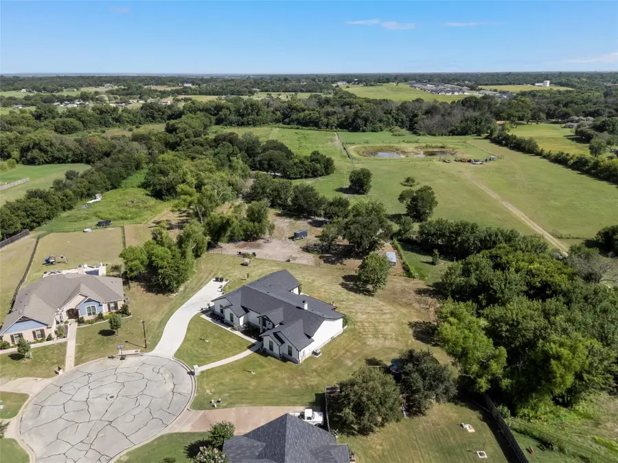 370 Rio Bonito Drive, Robinson, TX 76706 - Image #2