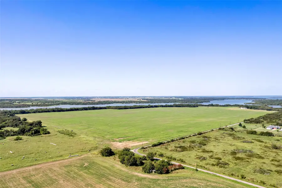99AC Buck Creek, Tioga, TX 76271 - #2