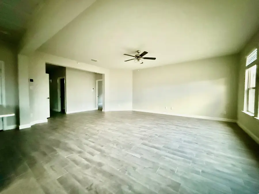 816 Wilmott Terrace, Justin, TX 76247 - Image #2