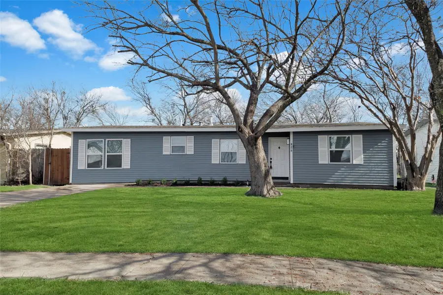 826 Jardin Drive, Mesquite, TX 75149 - Image #2