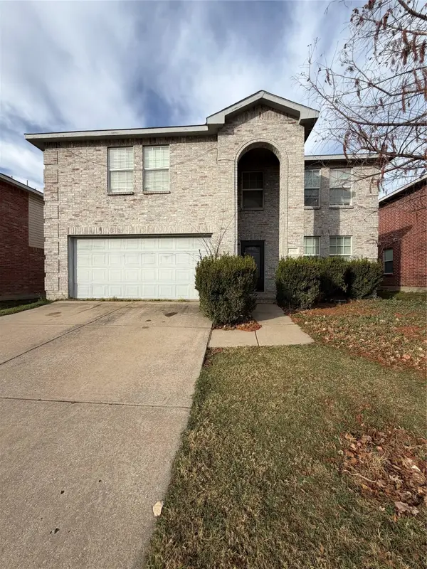 1917 Foxfield, Fort Worth, TX 76247