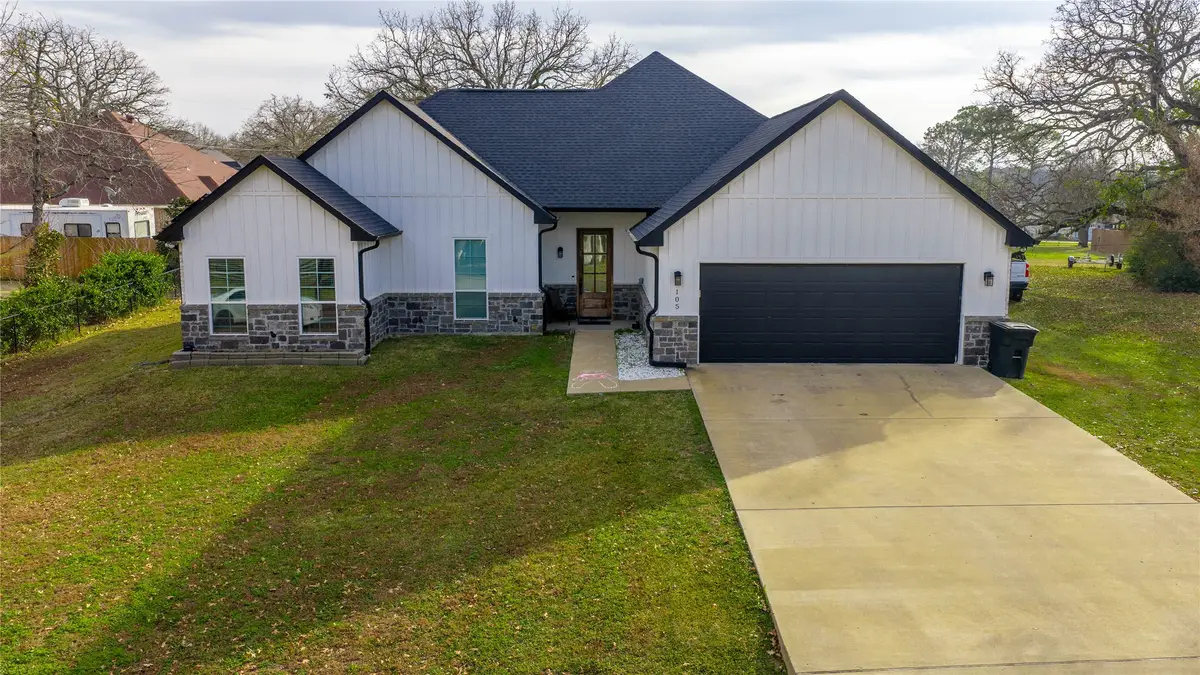 105 San Felipe Drive, Mabank, TX 75156 - Image #1