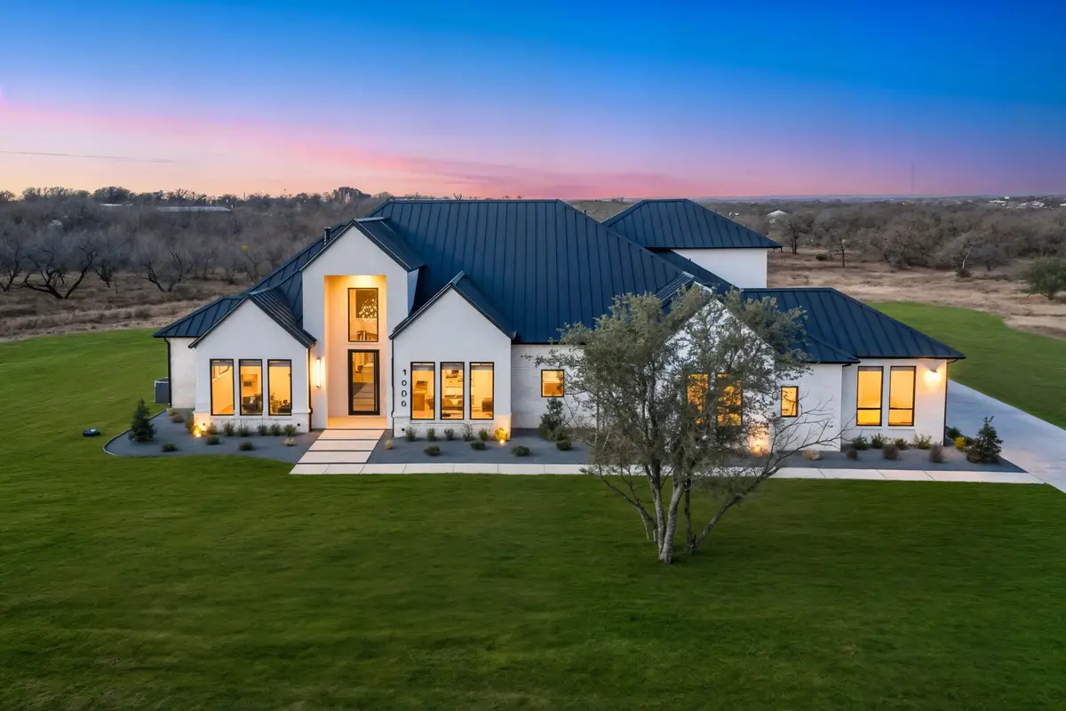 1009 Genoa Drive, Weatherford, TX 76087 - Image #1