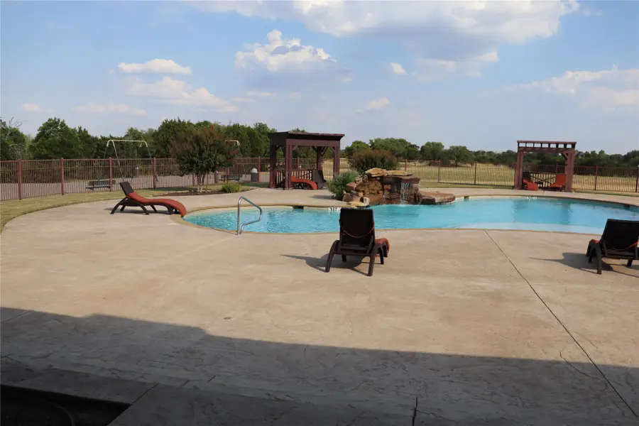 7320 Saint Augustine Drive, Cleburne, TX 76033 - Image #2
