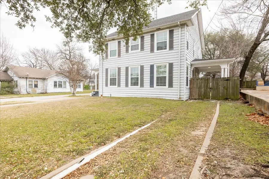 1301 W 2nd Avenue, Corsicana, TX 75110 - Image #3