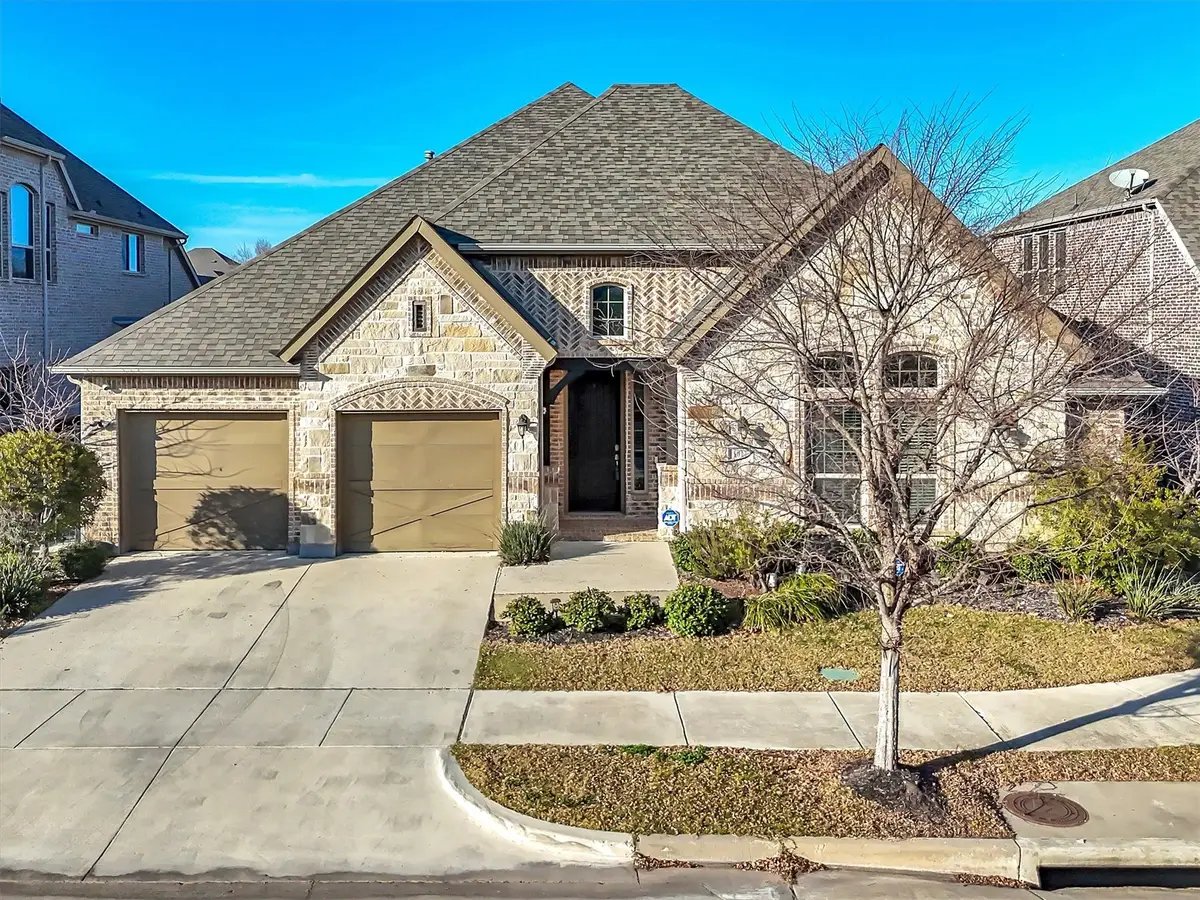 1011 Prairie Ridge Lane, Arlington, TX 76005 - Image #1