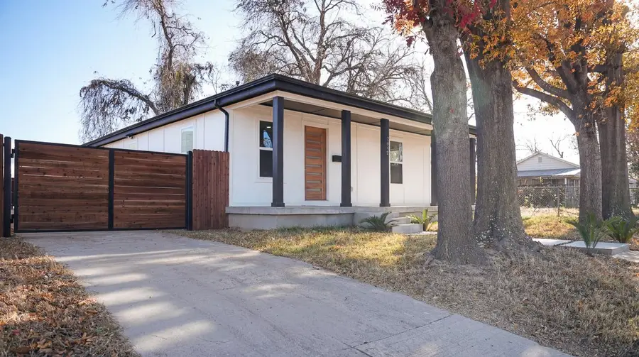 2526 Bethurum Avenue, Dallas, TX 75215 - Image #2