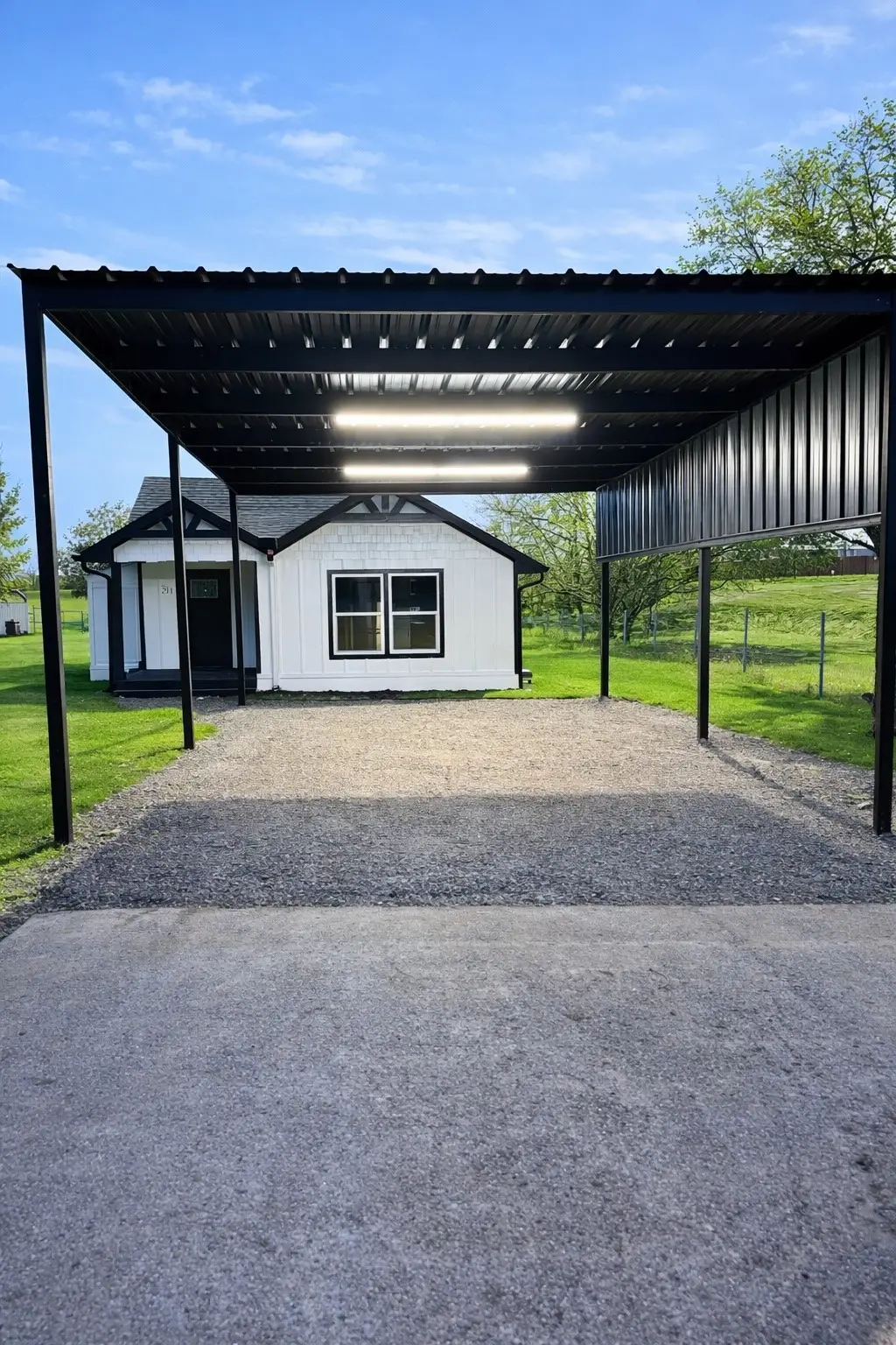 211 Crockett Street, Rice, TX 75155 - Image #1