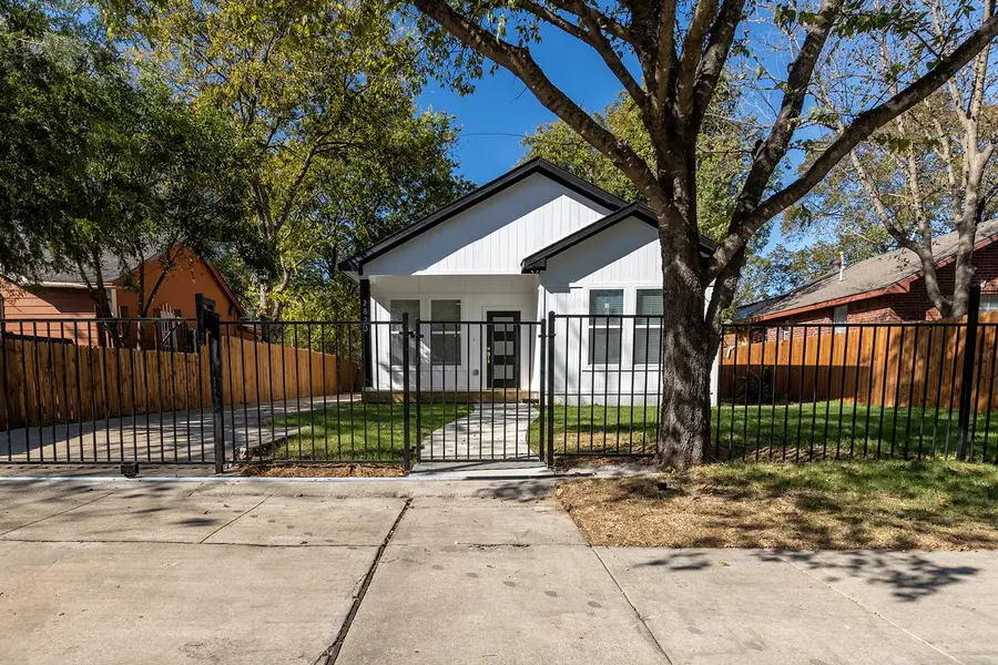2823 Alaska Avenue, Dallas, TX 75216 - Image #2