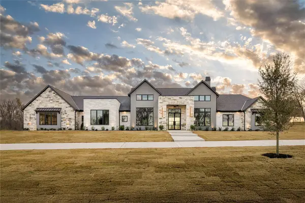 204 Dan Russell Bend, Weatherford, TX 76087