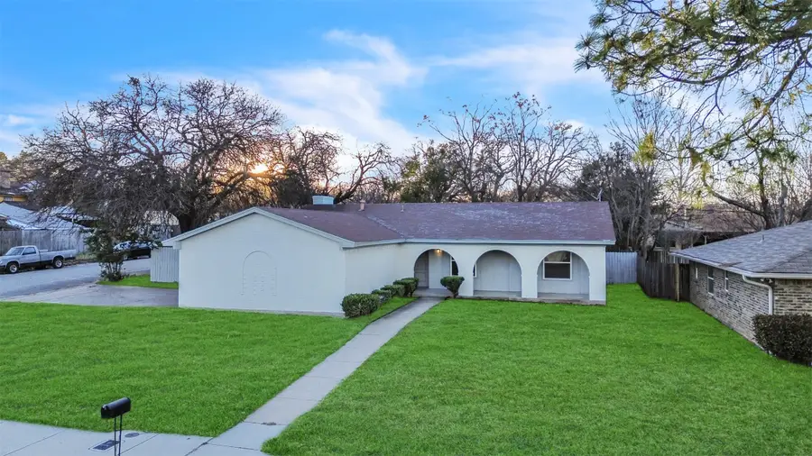 1432 Barron Lane, Fort Worth, TX 76112 - Image #3