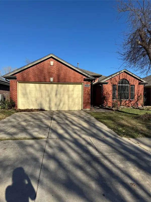 804 Stafford Station Drive, Saginaw, TX 76131