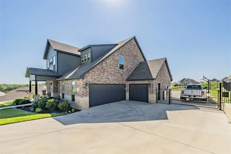 8208 Indian Hills Court, Benbrook, TX 76126 - Image #2