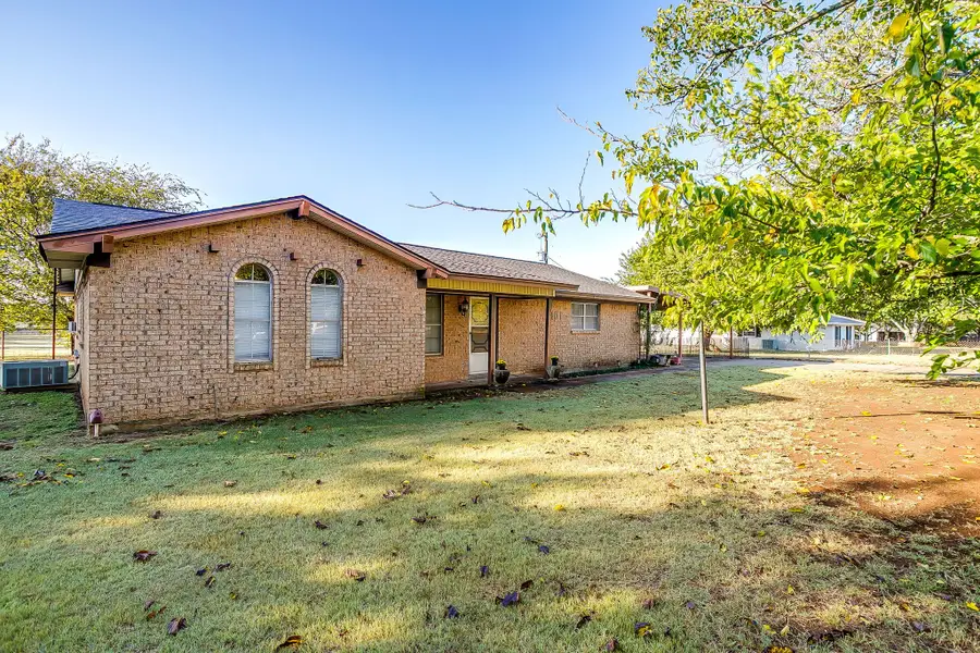 3401 Camaro Drive, Crowley, TX 76036 - Image #2