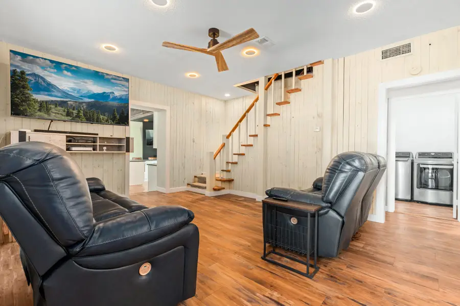 1504 Maple Street, Irving, TX 75060 - Image #3