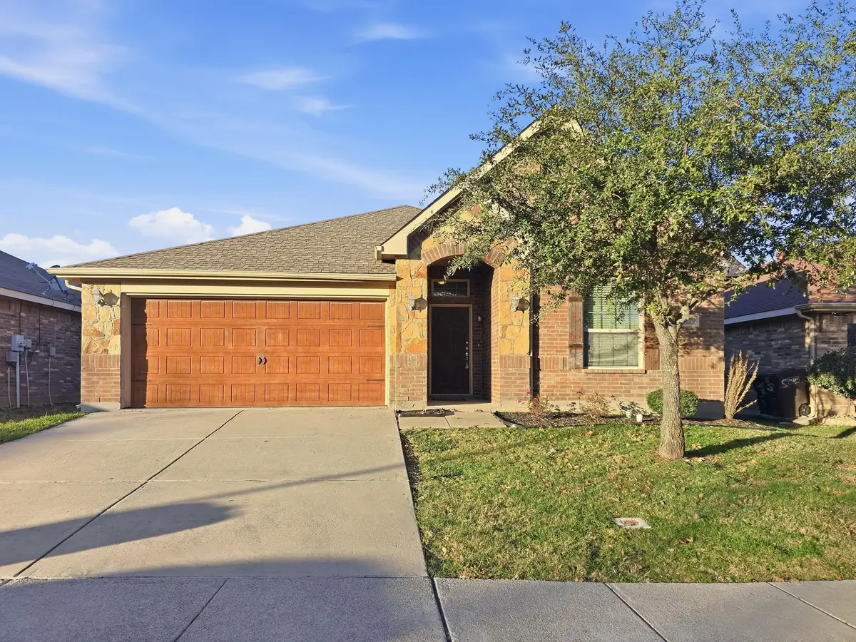 2820 Stonewall Lane, Fort Worth, TX 76123 - Image #1
