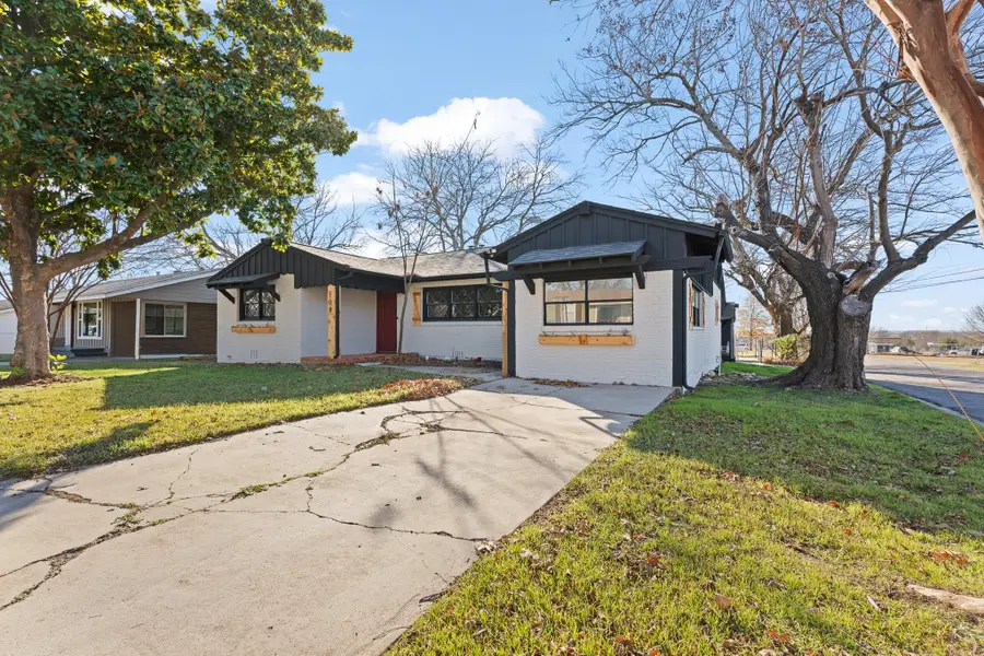 108 Hilltop Drive, Grandview, TX 76050 - #3