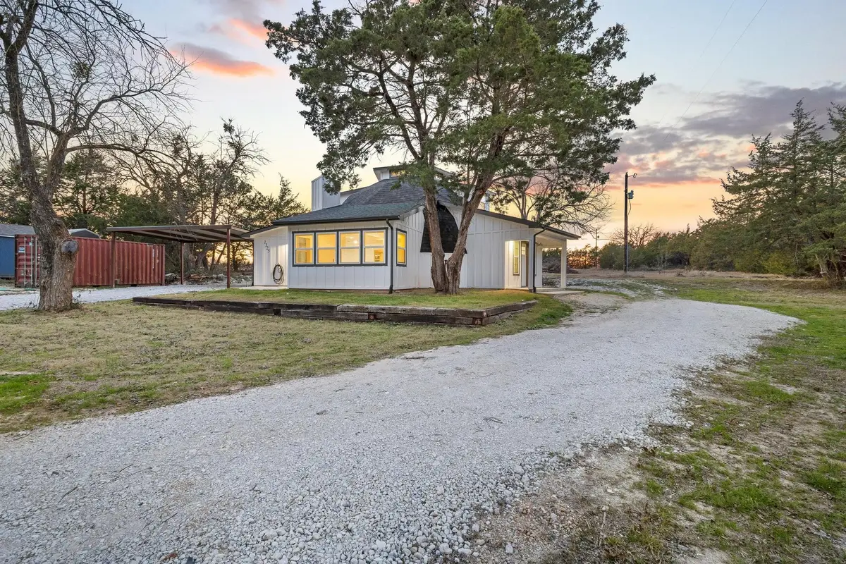 1325 Reynolds Road, Whitewright, TX 75491 - #1