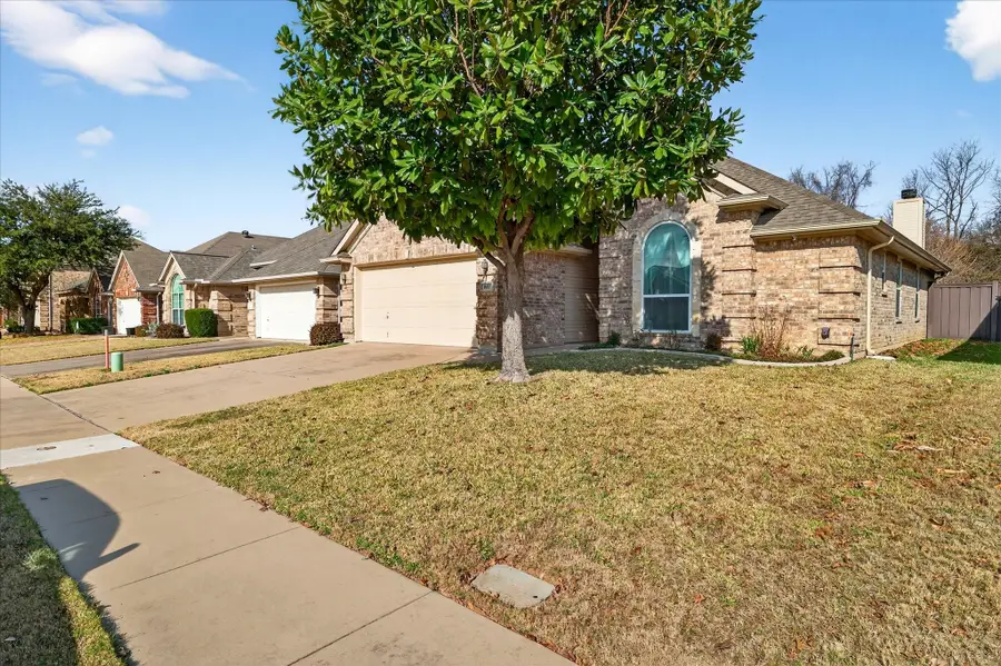 8257 Edgepoint Trail, Fort Worth, TX 76053 - Image #3