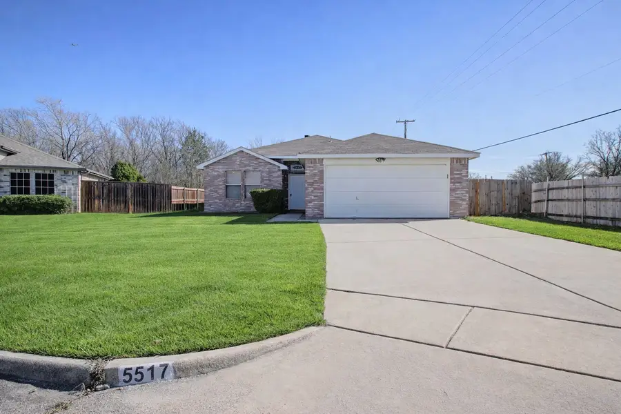 5517 Londonderry Court, Arlington, TX 76018 - Image #2