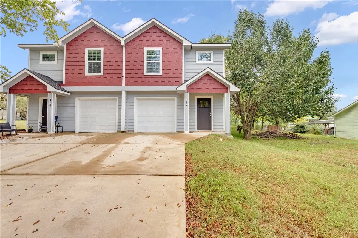 312 E Day Street, Denison, TX 75021 - Image #1