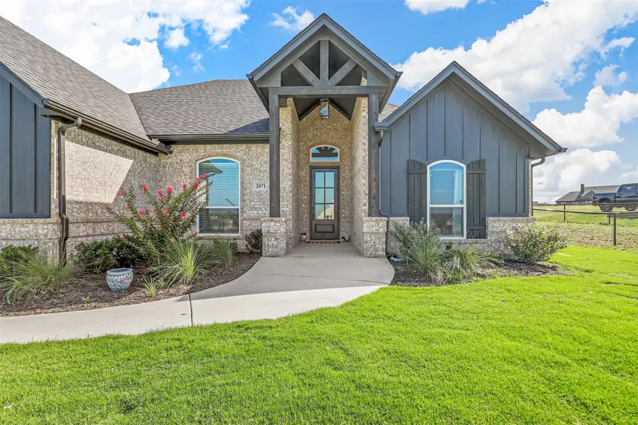 2071 Sunset Ridge Drive, Weatherford, TX 76087 - Image #3