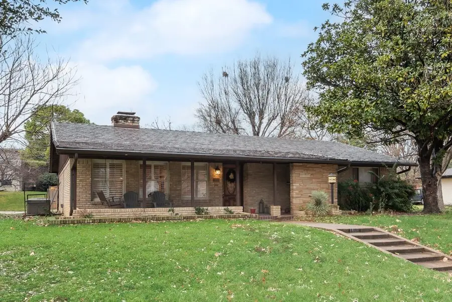 1406 Capetown Drive, Grand Prairie, TX 75050 - Image #2