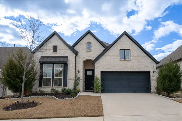 4017 Crepe Myrtle Street, Aubrey, TX 76227