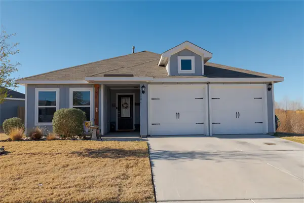 10901 Copper Hills Lane, Fort Worth, TX 76108