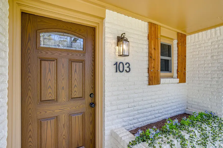 103 Vanshire Road W, Lakeside, TX 76108 - Image #2