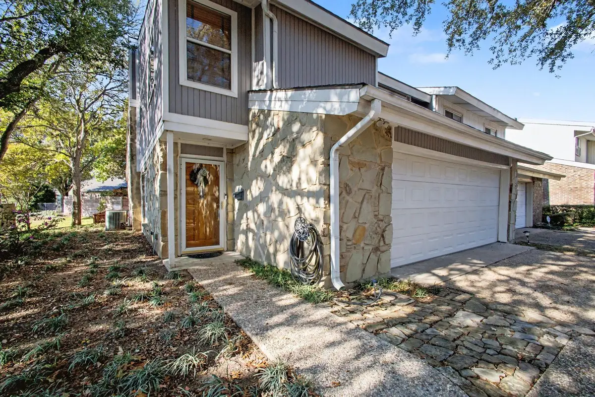 2920 Shady Lake Circle, Carrollton, TX 75006 - Image #1