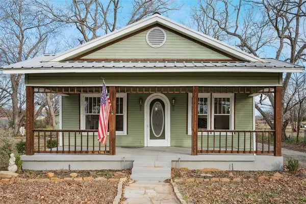 1705 E Bankhead Drive, Weatherford, TX 76086