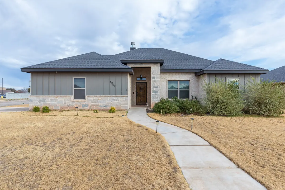 6909 Jennings Drive, Abilene, TX 79606 - Image #1