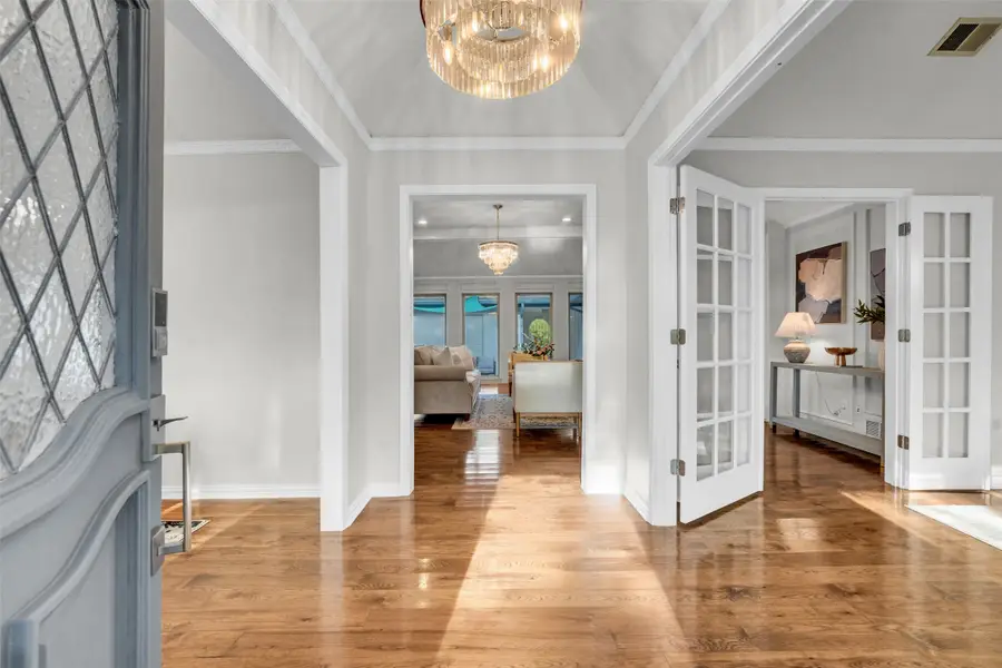 9511 Robin Meadow Drive, Dallas, TX 75243 - Image #3