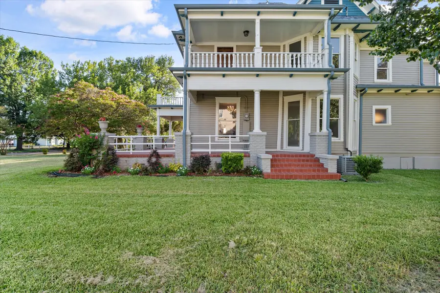 1020 W 3rd Avenue, Corsicana, TX 75110 - #3