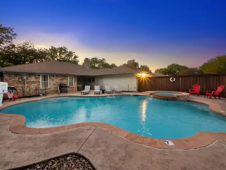 806 Westminster Drive, Richardson, TX 75081 - Image #2