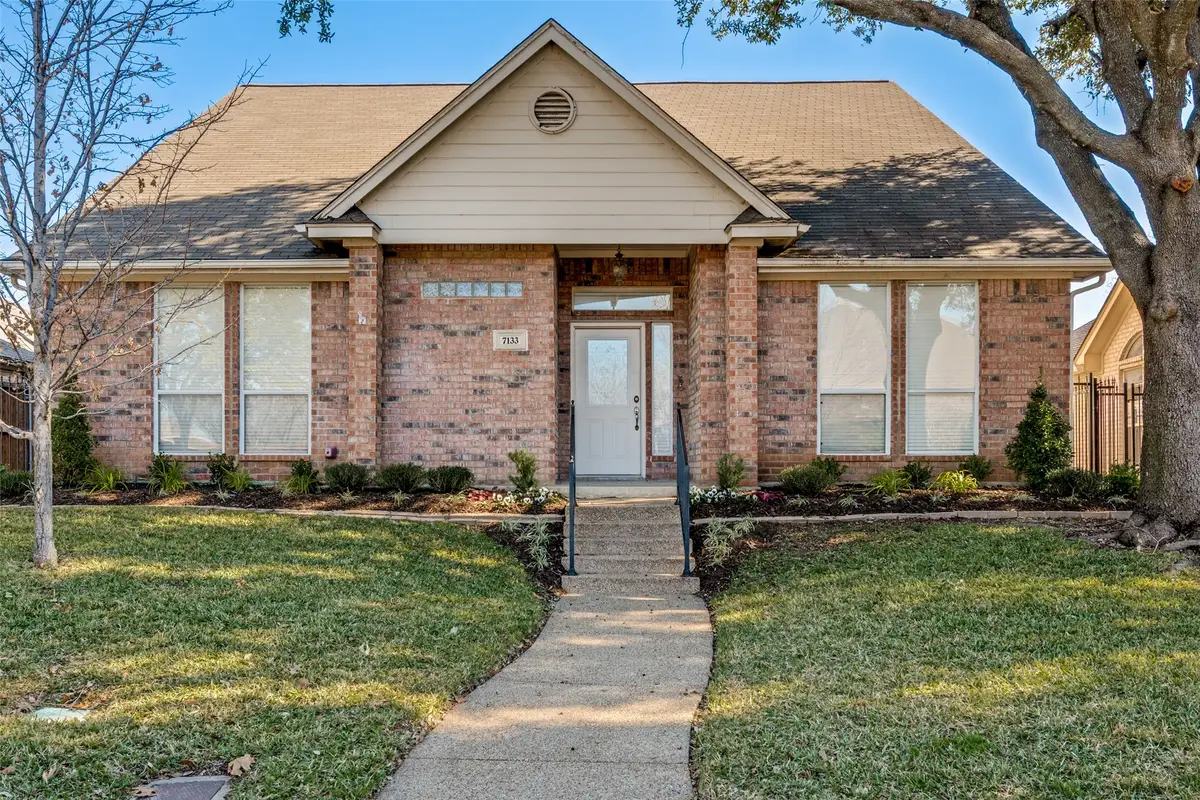 7133 Deer Hollow Drive, Fort Worth, TX 76132 - Image #1