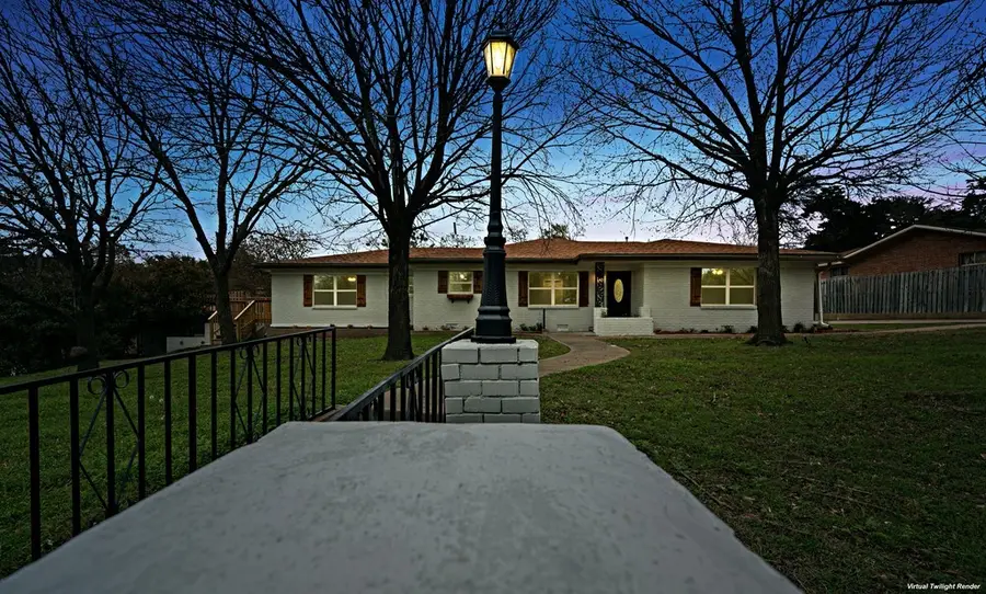 433 Sharron, Woodway, TX 76712 - #2