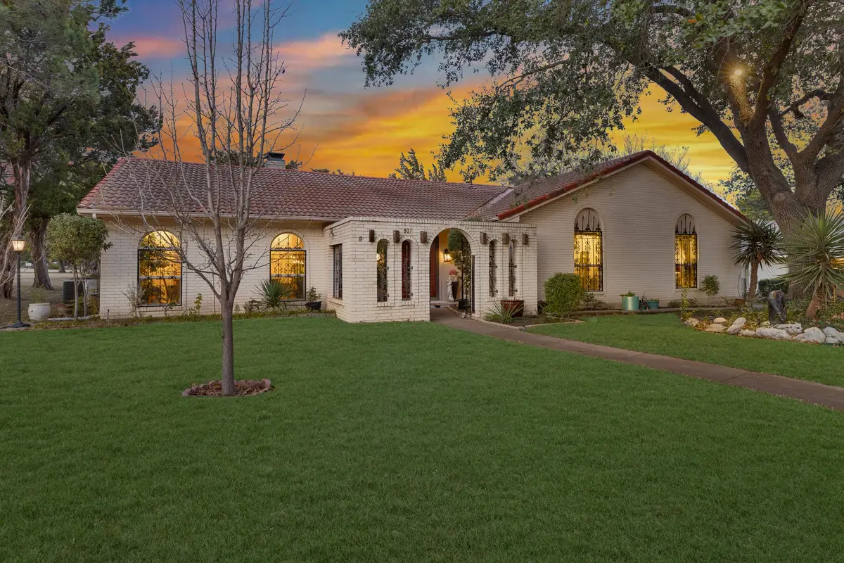 807 Middle Run, Duncanville, TX 75137 - Image #1