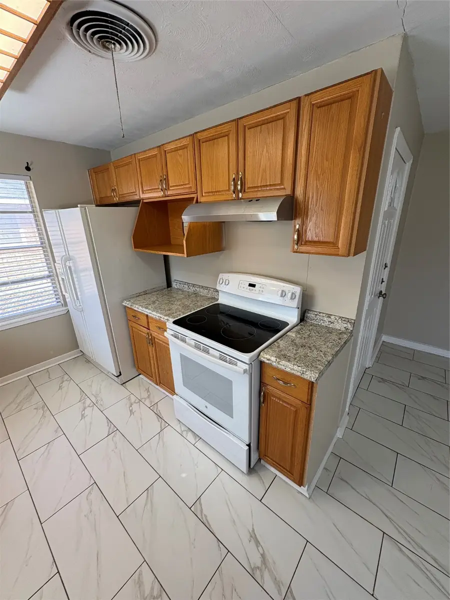 1110 Edinburg Lane, Denton, TX 76209 - Image #3