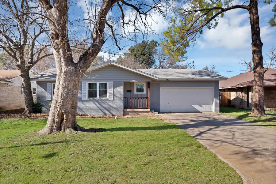 1110 Hollis Street, Arlington, TX 76013 - Image #2