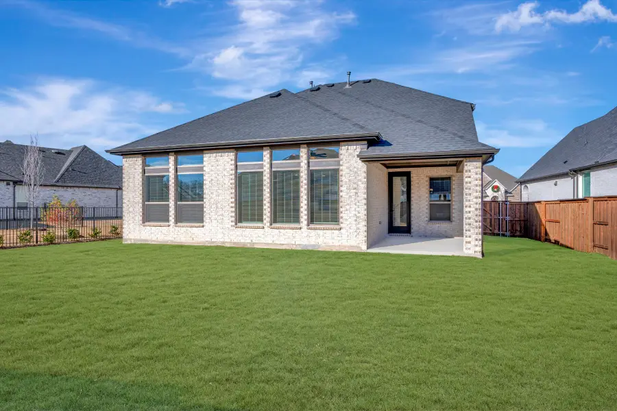 1829 Finn Avenue, Van Alstyne, TX 75495 - #2